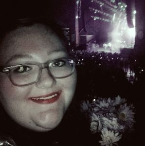 Meet your Posher, Kira